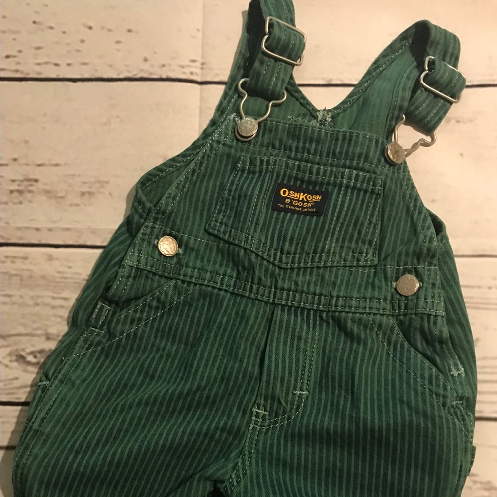 OshKosh 0-3 Months Green Bib Vestbak Overalls